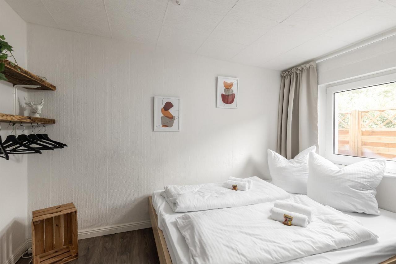 Gemutliches Tinyhouse Bungalow Mit Kamin & Sauna Am See Joachimsthal Exteriör bild