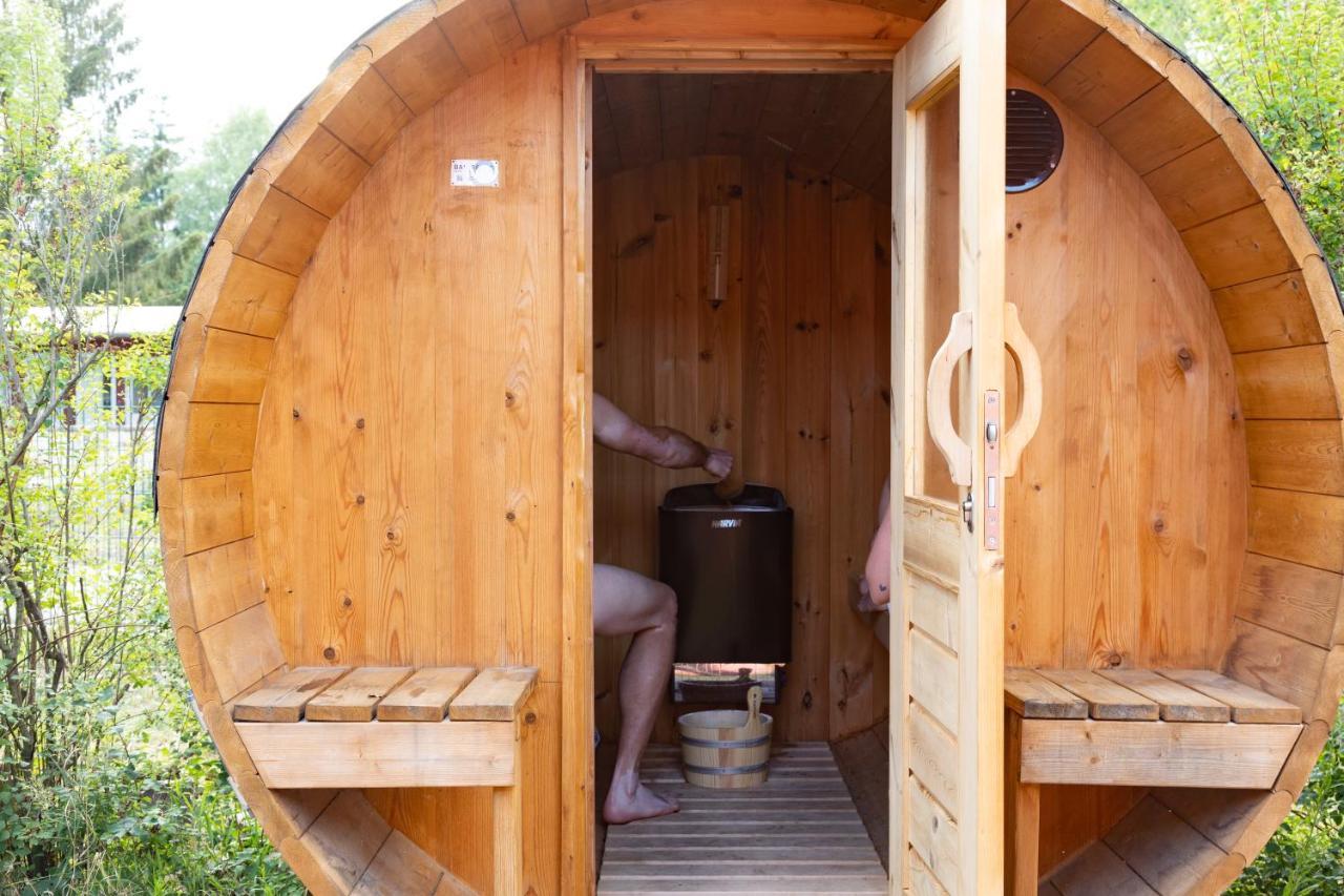 Gemutliches Tinyhouse Bungalow Mit Kamin & Sauna Am See Joachimsthal Exteriör bild