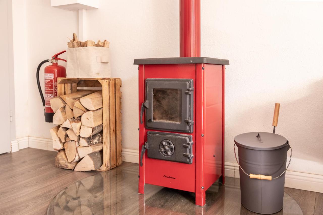 Gemutliches Tinyhouse Bungalow Mit Kamin & Sauna Am See Joachimsthal Exteriör bild