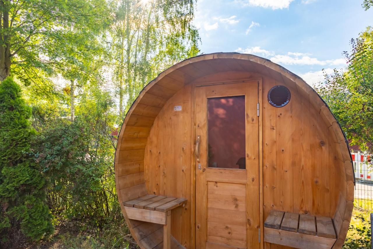 Gemutliches Tinyhouse Bungalow Mit Kamin & Sauna Am See Joachimsthal Exteriör bild